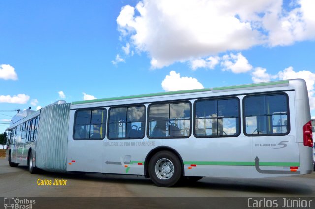 Volvo 0000 na cidade de Goiânia, Goiás, Brasil, por Carlos Júnior. ID da foto: 1105901.