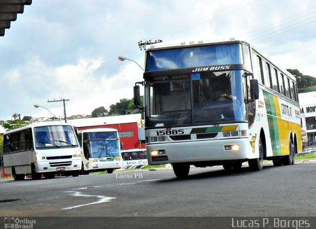 Empresa Gontijo de Transportes 15885 na cidade de Araxá, Minas Gerais, Brasil, por Lucas Borges . Número da foto: #1108410.