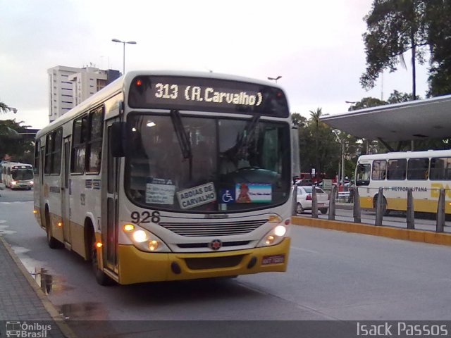 Empresa Metropolitana 928 na cidade de Recife, Pernambuco, Brasil, por Isack Passos. Número da foto: #1113784.