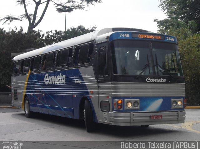 Viação Cometa 7446 na cidade de São Paulo, São Paulo, Brasil, por Roberto Teixeira. ID da foto: 1113818.