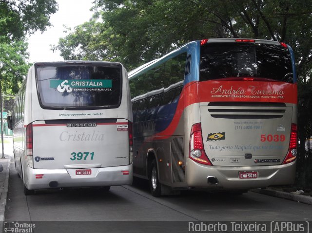 Expresso Cristália 3971 na cidade de São Paulo, São Paulo, Brasil, por Roberto Teixeira. Número da foto: #1118677.