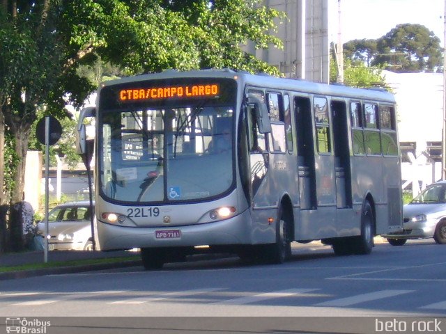 Empresa de Ônibus Campo Largo 22L19 na cidade de Curitiba, Paraná, Brasil, por Alberto Selinke. Número da foto: #1120149.