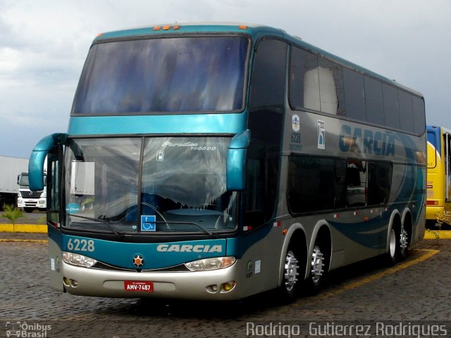 Viação Garcia 6228 na cidade de Londrina, Paraná, Brasil, por Rodrigo  Gutierrez Rodrigues. Número da foto: #1077924.