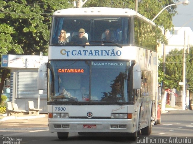 Catarinão Turismo 7000 na cidade de Araxá, Minas Gerais, Brasil, por Guilherme Antonio. Número da foto: #1081591.