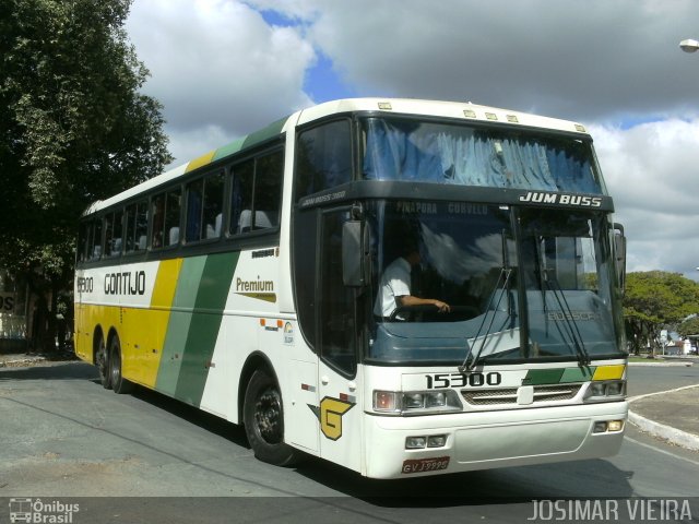 Empresa Gontijo de Transportes 15300 na cidade de Curvelo, Minas Gerais, Brasil, por Josimar Vieira. ID da foto: 1143186.