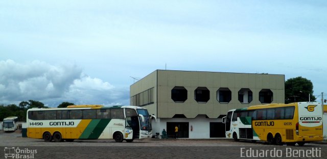 Empresa Gontijo de Transportes 14490 na cidade de Cuiabá, Mato Grosso, Brasil, por Eduardo Benetti . Número da foto: #1142520.