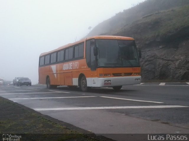Águia de Ouro Turismo 9801 na cidade de Petrópolis, Rio de Janeiro, Brasil, por Lucas Passos. Número da foto: #1149502.