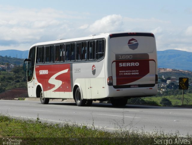Viação Serro 1690 na cidade de Betim, Minas Gerais, Brasil, por Sergio Alves. Número da foto: #1153678.