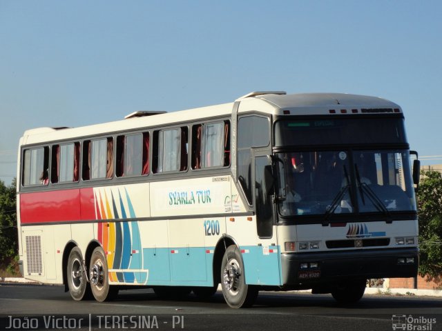 Syarla Tur 1200 na cidade de Teresina, Piauí, Brasil, por João Victor. ID da foto: 1157195.