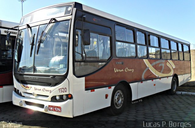 Vera Cruz Transporte e Turismo 1320 na cidade de Araxá, Minas Gerais, Brasil, por Lucas Borges . Número da foto: #1155744.