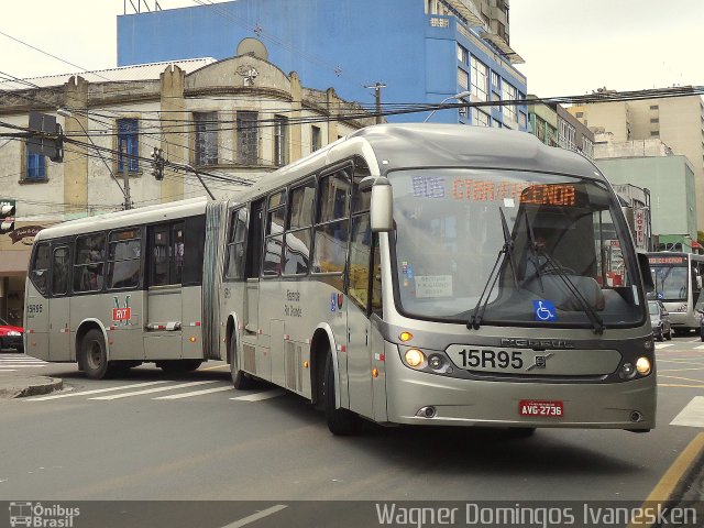 Leblon Transporte de Passageiros 15R95 na cidade de Curitiba, Paraná, Brasil, por Wagner Domingos Ivanesken. Número da foto: #1161223.