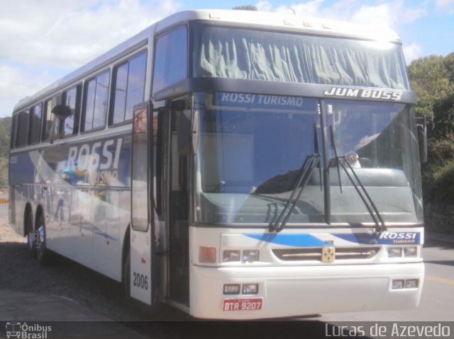 Rossi Turismo 2006 na cidade de Ouro Preto, Minas Gerais, Brasil, por Lucas de Azevedo. ID da foto: 1163922.