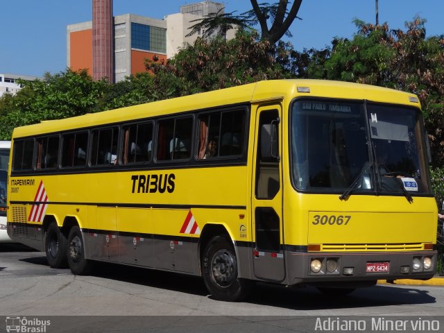 Viação Itapemirim 30067 na cidade de São Paulo, São Paulo, Brasil, por Adriano Minervino. Número da foto: #1165490.