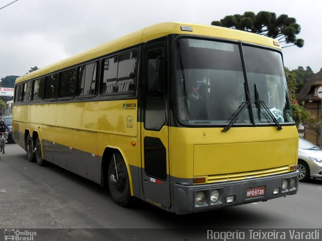 Ônibus Particulares 9726 na cidade de Campos do Jordão, São Paulo, Brasil, por Rogério Teixeira Varadi. ID da foto: 1168305.