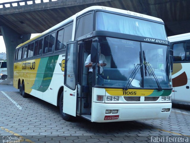 Empresa Gontijo de Transportes 11065 na cidade de Belo Horizonte, Minas Gerais, Brasil, por Fabri Ferreira. ID da foto: 1170011.