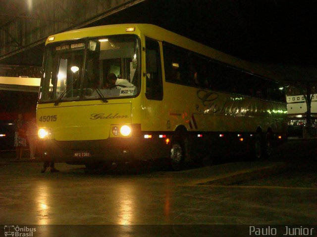 Viação Itapemirim 45015 na cidade de Campos dos Goytacazes, Rio de Janeiro, Brasil, por Paulo  Junior. Número da foto: #1169172.