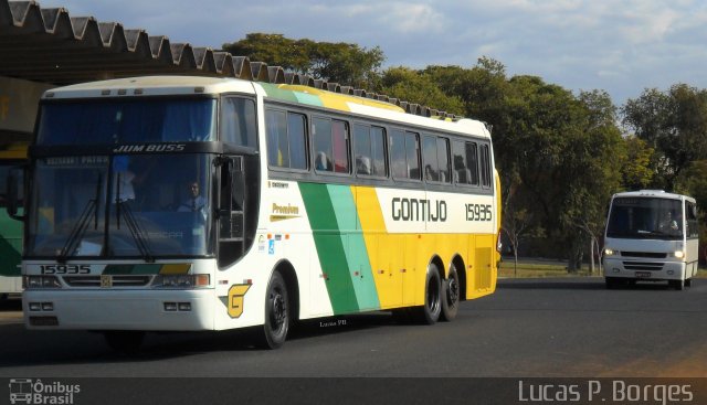 Empresa Gontijo de Transportes 15935 na cidade de Araxá, Minas Gerais, Brasil, por Lucas Borges . Número da foto: #1171256.