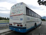 Ônibus Particulares 1301 na cidade de Rio de Janeiro, Rio de Janeiro, Brasil, por Alexandre  Magnus. Número da foto: #1171278.