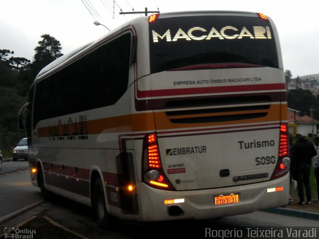 Auto Ônibus Macacari 5090 na cidade de Campos do Jordão, São Paulo, Brasil, por Rogério Teixeira Varadi. Número da foto: #1172645.