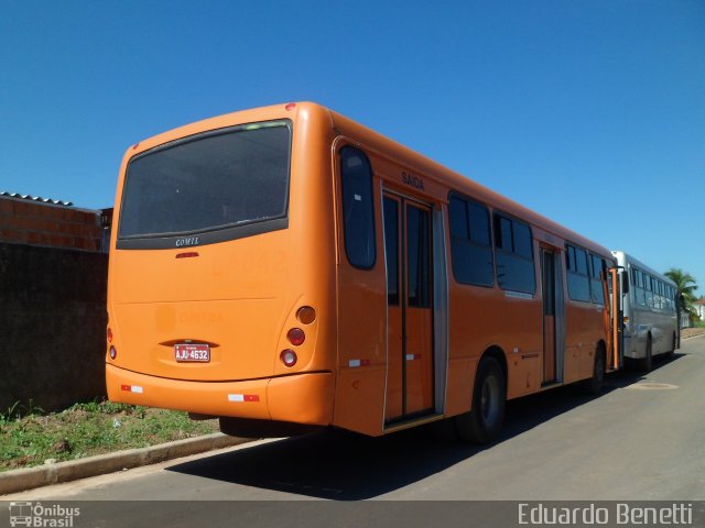 Ônibus Particulares 4632 na cidade de Cuiabá, Mato Grosso, Brasil, por Eduardo Benetti . Número da foto: #1172555.