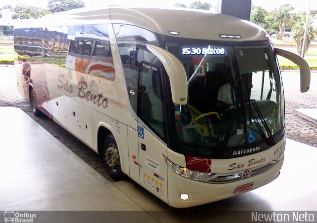 Viação São Bento Ribeirão Preto 11060 na cidade de Uberlândia, Minas Gerais, Brasil, por Newton Vitorino Neto. Número da foto: #1177444.