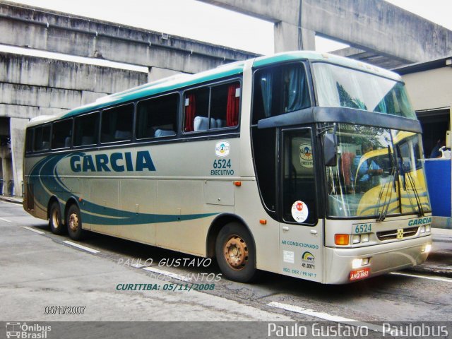 Viação Garcia 6524 na cidade de Curitiba, Paraná, Brasil, por Paulo Gustavo. Número da foto: #1179706.
