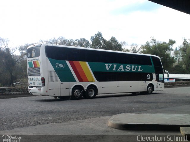 Viasul - Auto Viação Venâncio Aires 7000 na cidade de Santa Maria, Rio Grande do Sul, Brasil, por Cleverton Schmitt. Número da foto: #1181005.