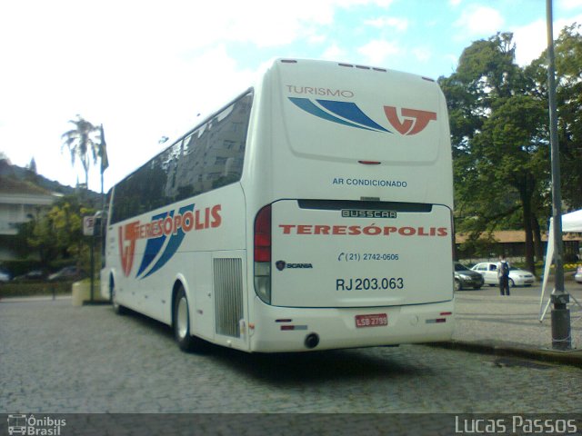 Viação Teresópolis RJ 203.063 na cidade de Petrópolis, Rio de Janeiro, Brasil, por Lucas Passos. Número da foto: #1180942.