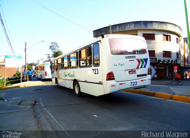 Viação São Miguel 723 na cidade de Resende, Rio de Janeiro, Brasil, por Richard Wagner. ID da foto: 1182847.