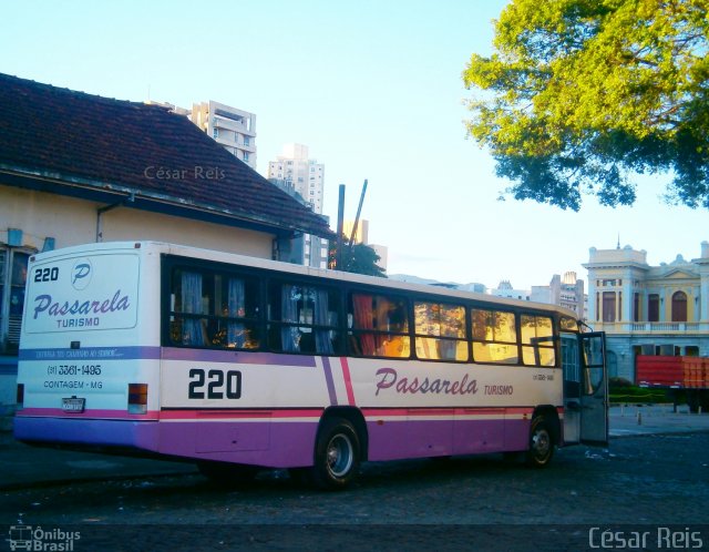 Passarela Turismo 220 na cidade de Belo Horizonte, Minas Gerais, Brasil, por César Ônibus. ID da foto: 1129806.