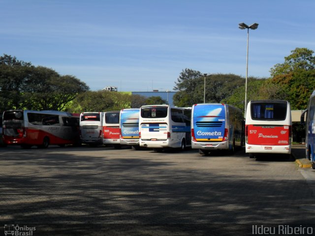 Terminais Rodoviários e Urbanos TIETê-SãO PAULO-SP na cidade de São Paulo, São Paulo, Brasil, por Ildeu Ribeiro. Número da foto: #1188290.