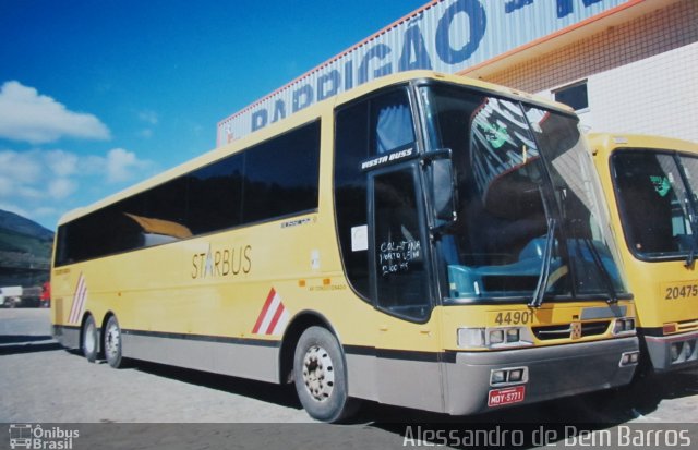 Viação Itapemirim 44901 na cidade de Manhuaçu, Minas Gerais, Brasil, por Alessandro de Bem Barros. Número da foto: #1189222.