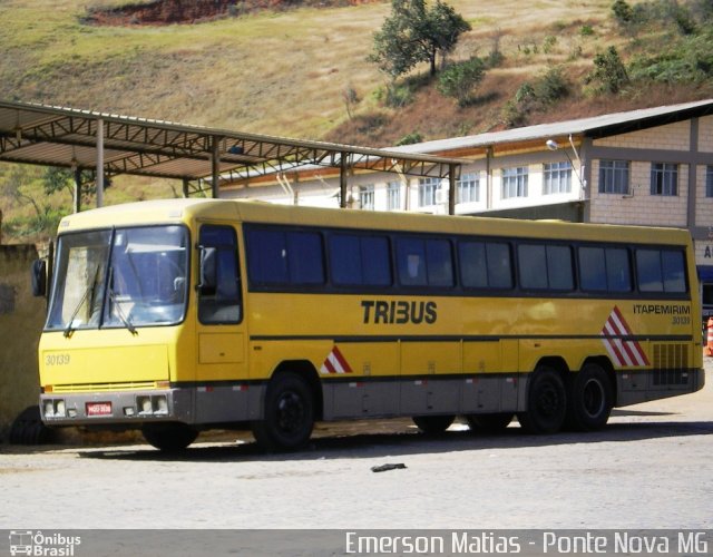 Viação Itapemirim 30139 na cidade de Manhuaçu, Minas Gerais, Brasil, por Emerson Matias de Oliveira Santos. ID da foto: 1190714.