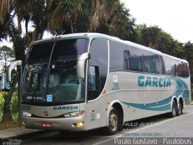 Viação Garcia 7510 na cidade de Curitiba, Paraná, Brasil, por Paulo Gustavo. Número da foto: #1189544.