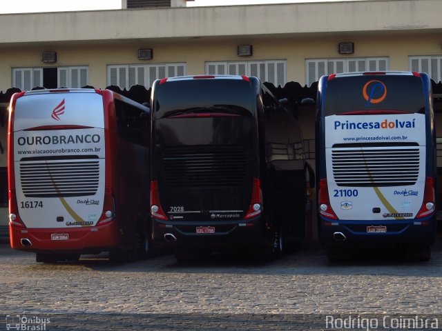 Viação Garcia 7028 na cidade de São Paulo, São Paulo, Brasil, por Rodrigo Coimbra. Número da foto: #1212265.