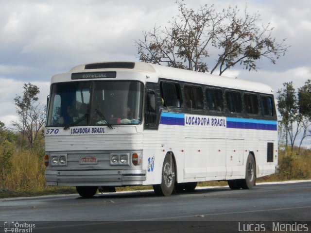 Ônibus Particulares 6746 na cidade de Montes Claros, Minas Gerais, Brasil, por Lucas  Mendes. Número da foto: #1213796.