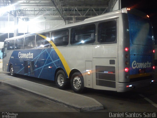 Viação Cometa 7675 na cidade de Praia Grande, São Paulo, Brasil, por Daniel Santos Sardi. ID da foto: 1214513.