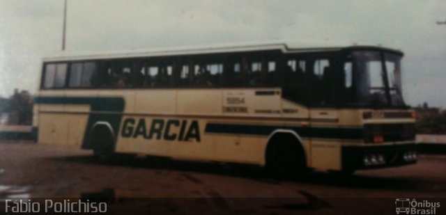 Viação Garcia 5854 na cidade de Londrina, Paraná, Brasil, por Fábio Polichiso. ID da foto: 1215578.