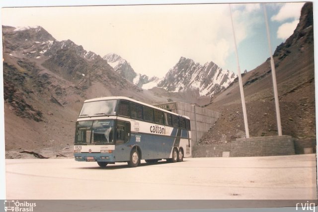 Cattani Sul Transportes e Turismo 11529 na cidade de , por Rodrigo Augusto  Vignaga. Número da foto: #1216387.
