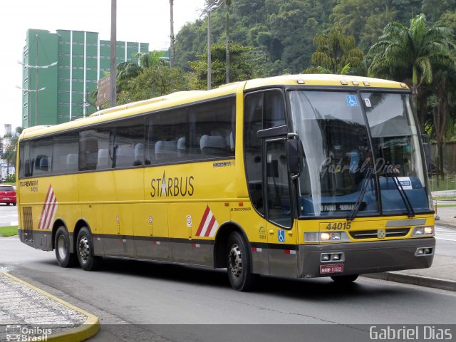 Viação Itapemirim 44015 na cidade de Santos, São Paulo, Brasil, por Gabriel Dias. ID da foto: 1221149.