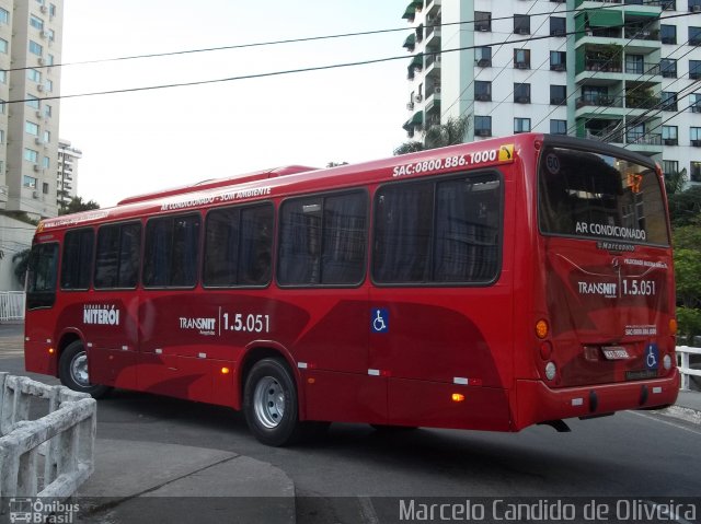 Viação Araçatuba 1.5.051 na cidade de Niterói, Rio de Janeiro, Brasil, por Marcelo Candido de Oliveira. Número da foto: #1223949.
