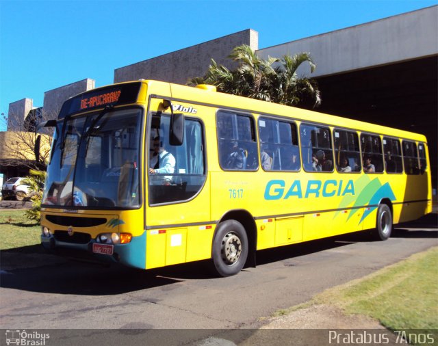 Viação Garcia 7617 na cidade de Apucarana, Paraná, Brasil, por Cristiano Soares da Silva. ID da foto: 1230482.