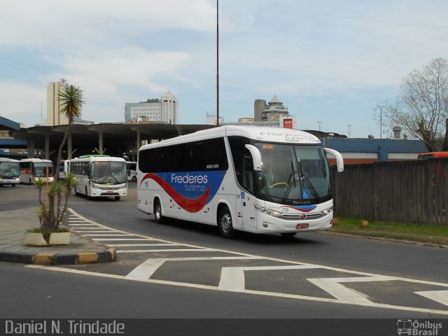 Expresso Frederes > Frederes Turismo 118 na cidade de Porto Alegre, Rio Grande do Sul, Brasil, por Daniel Nascimento  Trindade. Número da foto: #1229457.