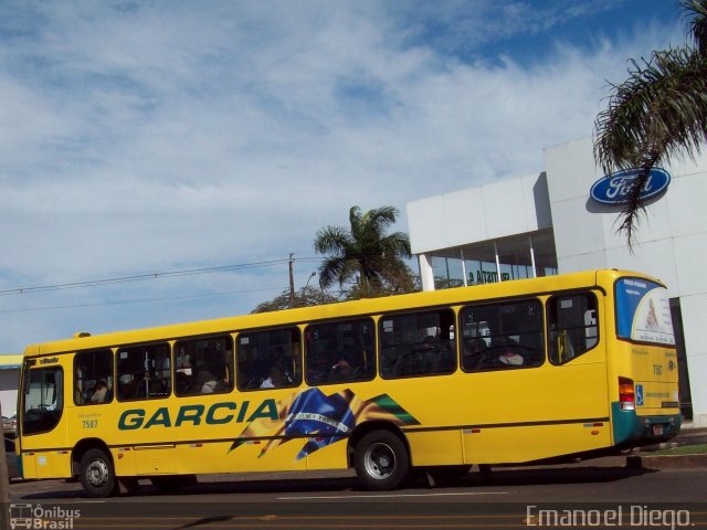 Viação Garcia 7587 na cidade de Apucarana, Paraná, Brasil, por Emanoel Diego.. Número da foto: #1230588.