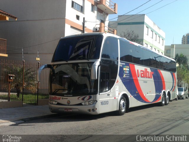 Valtur Turismo - Constantina Turismo Ltda(RS) 16000 na cidade de Santa Maria, Rio Grande do Sul, Brasil, por Cleverton Schmitt. ID da foto: 1232641.