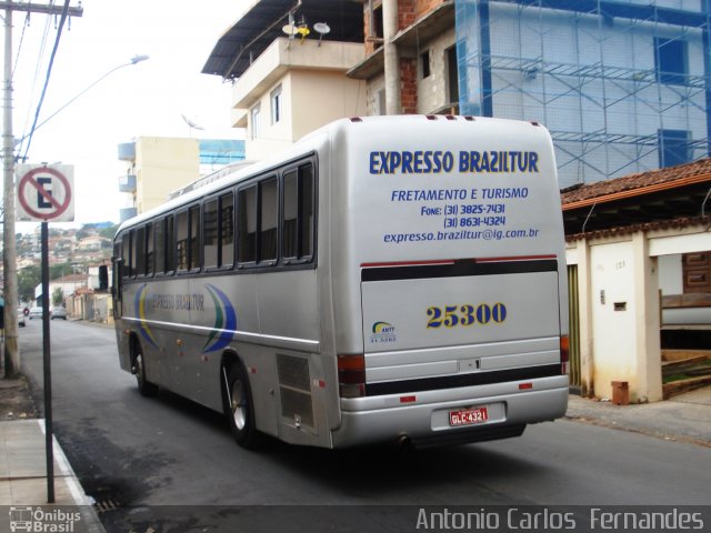 Expresso Braziltur 25300 na cidade de João Monlevade, Minas Gerais, Brasil, por Antonio Carlos Fernandes. Número da foto: #1231115.