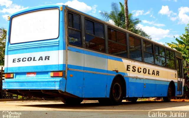 Escolares 02 na cidade de Goiânia, Goiás, Brasil, por Carlos Júnior. ID da foto: 1237618.