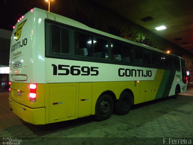 Empresa Gontijo de Transportes 15695 na cidade de Belo Horizonte, Minas Gerais, Brasil, por Fabri Ferreira. ID da foto: 1239513.