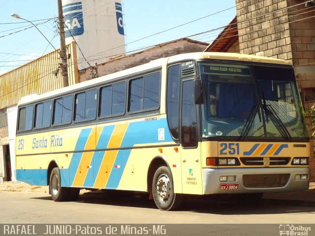 Expresso Santa Rita 251 na cidade de Patos de Minas, Minas Gerais, Brasil, por RAFAEL  JUNIO FONSECA. Número da foto: #1239321.