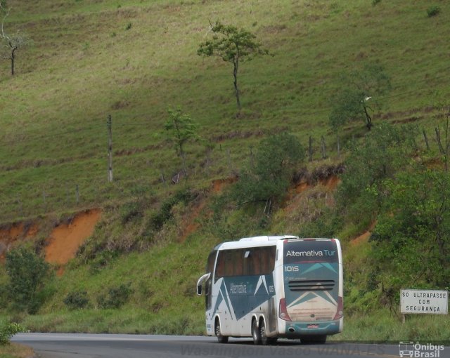 Alternativa Tur 1015 na cidade de Viana, Espírito Santo, Brasil, por Eduardo Benetti . Número da foto: #1242084.